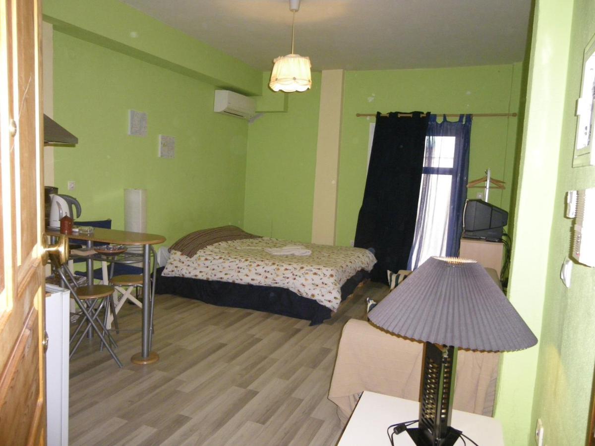 Homy Cozy Studio Towards The Centre Солун Екстериор снимка