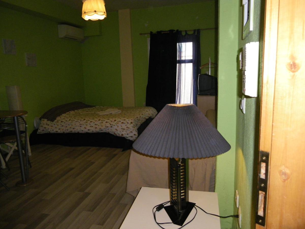 Homy Cozy Studio Towards The Centre Солун Екстериор снимка